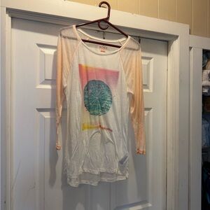 Long sleeved lightweight Roxy shirt